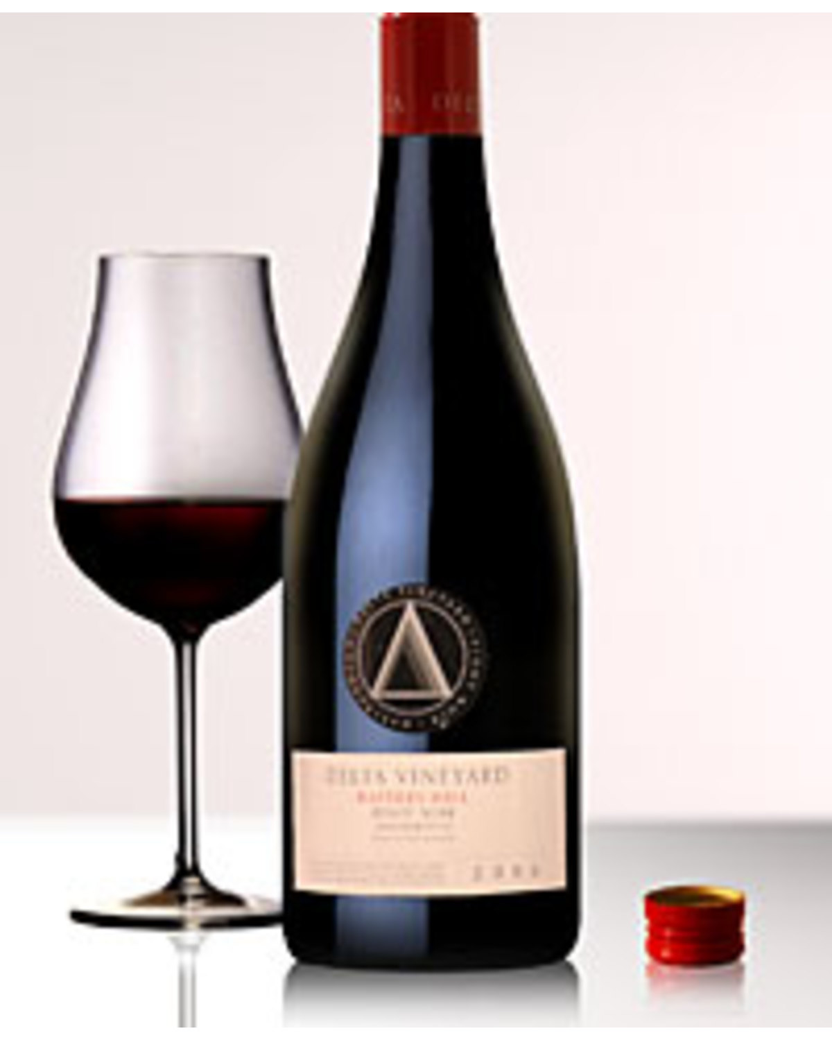 2006 Delta Vineyard Hatters Hill Pinot Noir | Nicks Wine Merchants