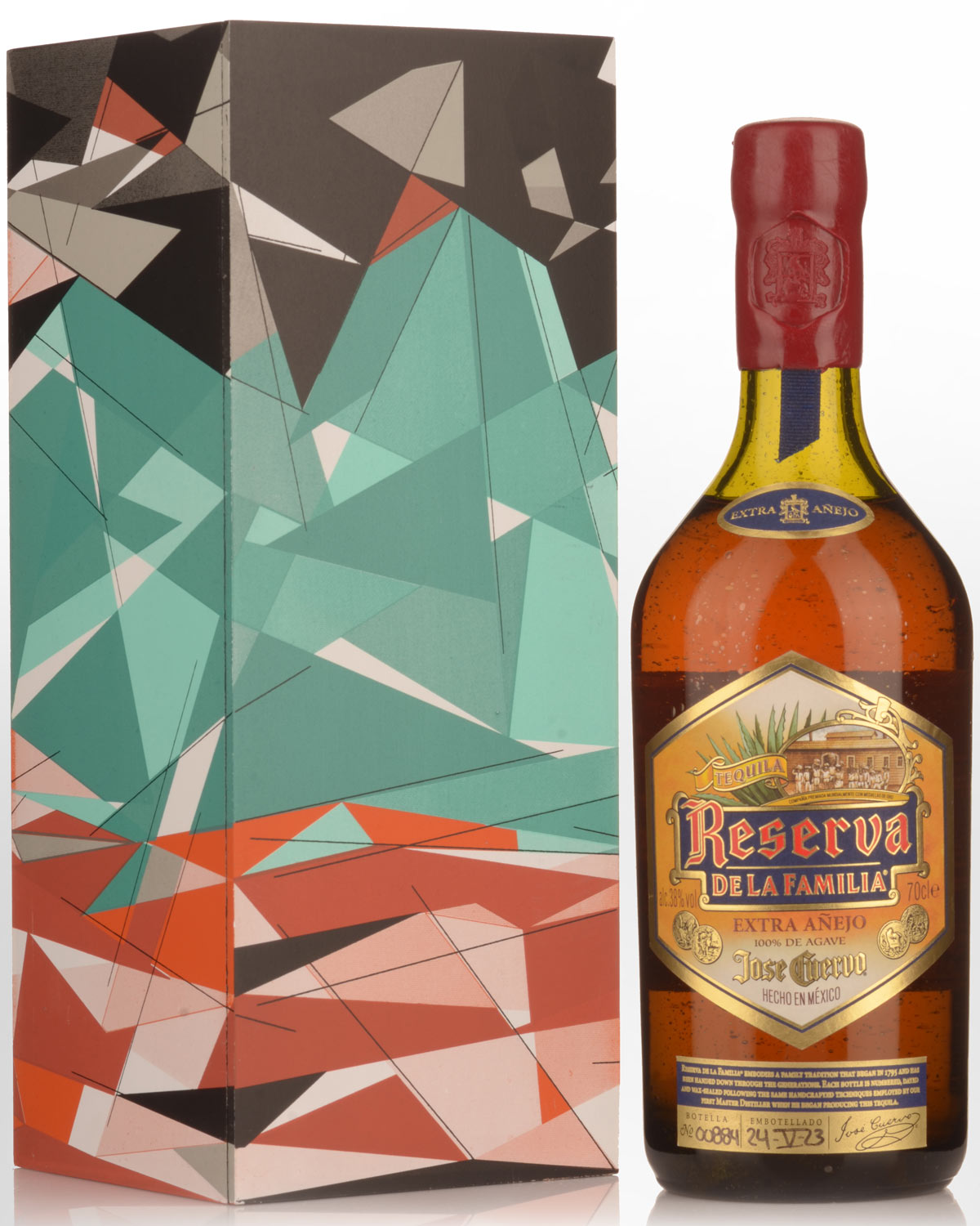 Jose Cuervo Reserva de la Familia Colleccion Extra Anejo 100% Agave Tequila (700ml) - 38%