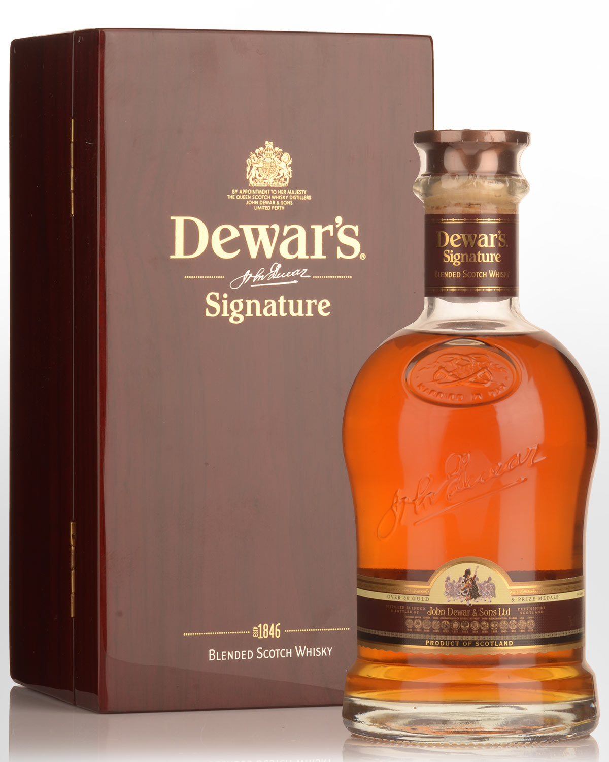 Dewar's Signature Blended Scotch Whisky (750ml)